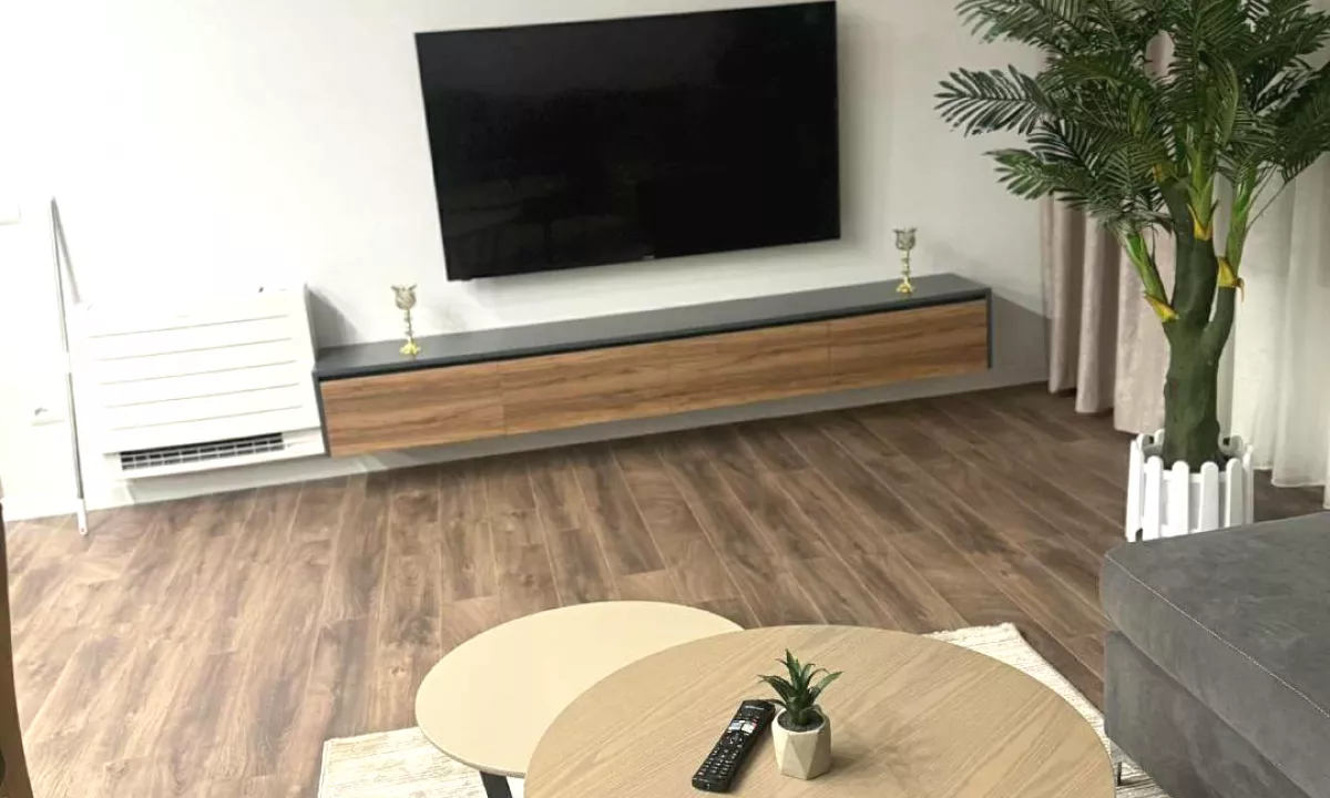 Shtepi me qera Apartament ne Tirane, 2+1, Mobilimi E mobiluar, Pagesa 750  Euro.