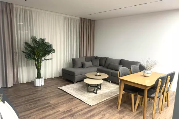 Shtepi me qera Apartament ne Tirane, 2+1, Mobilimi E mobiluar, Pagesa 750  Euro.