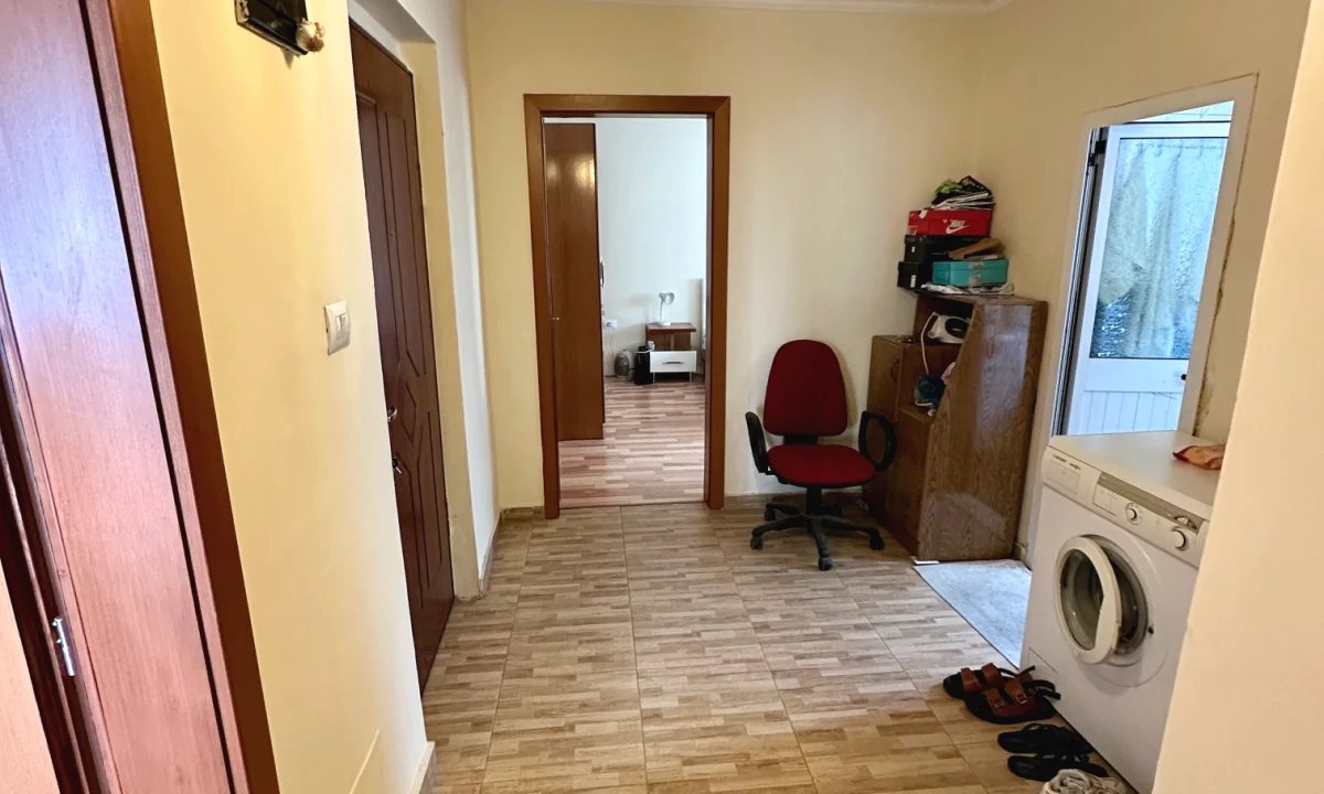 Shtepi ne shitje Apartament ne Tirane, 2+1, Mobilimi E mobiluar, Pagesa 118,000  Euro.