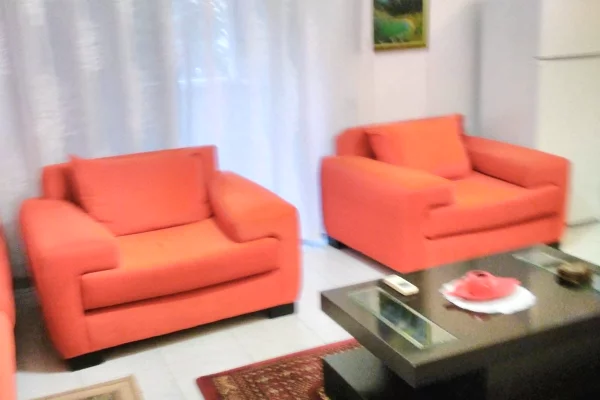 Shtepi me qera Apartament ne Tirane, 1+1, Mobilimi E mobiluar, Pagesa 45,000  Leke.