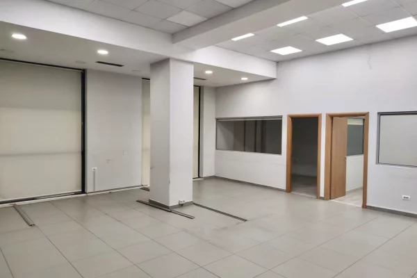 Shitet Ambjent Biznesi te Komuna Parisit