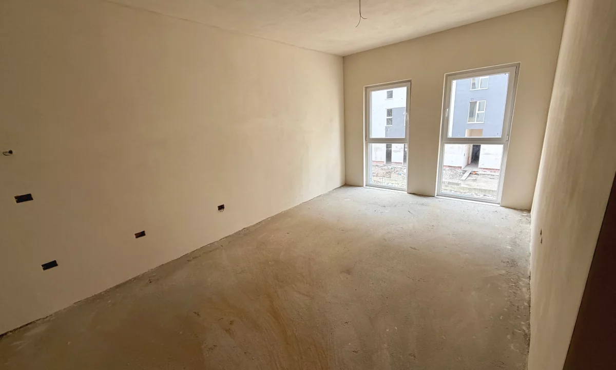 Shtepi ne shitje Apartament ne Tirane, 2+1, Mobilimi Bosh, pa mobiluar, Pagesa 133,000  Euro.