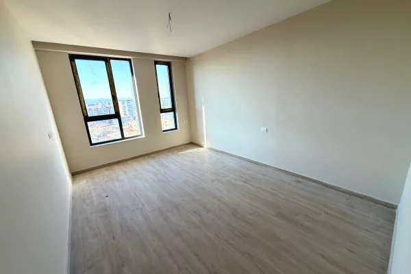 Apartment for sale in Tirana 3+1, Emty