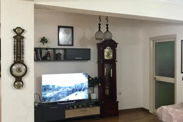 Shtepi ne shitje Shtepi Private ne Tirane, 2+1, Mobilimi E mobiluar, Pagesa 149,000  Euro.