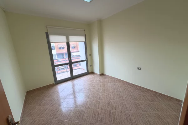 Qera Ambjent te Zogu i Zi