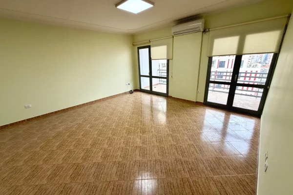 Qera Ambjent te Zogu i Zi