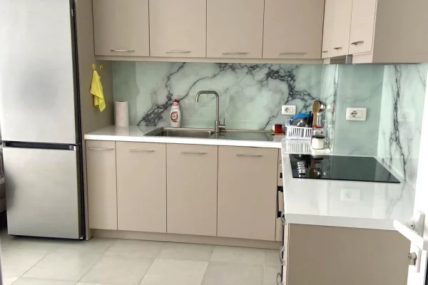 Shtepi me qera Apartament ne Tirane, 1+1, Mobilimi E mobiluar, Pagesa 45,000  Leke.