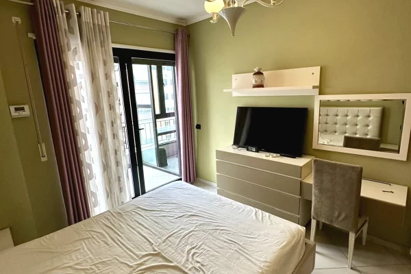 Shtepi ne shitje Apartament ne Tirane, 2+1, Mobilimi E mobiluar, Pagesa 165,000  Euro.