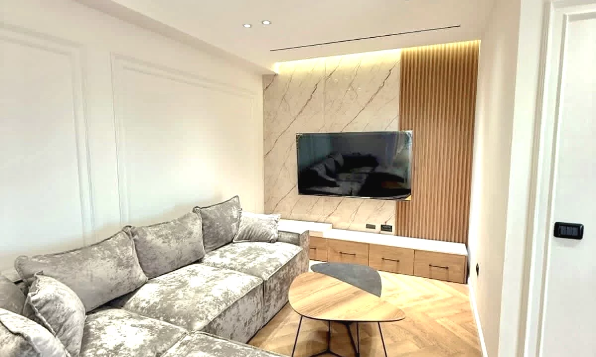 Shtepi ne shitje Apartament ne Tirane, 2+1, Mobilimi E mobiluar, Pagesa 250,000  Euro.