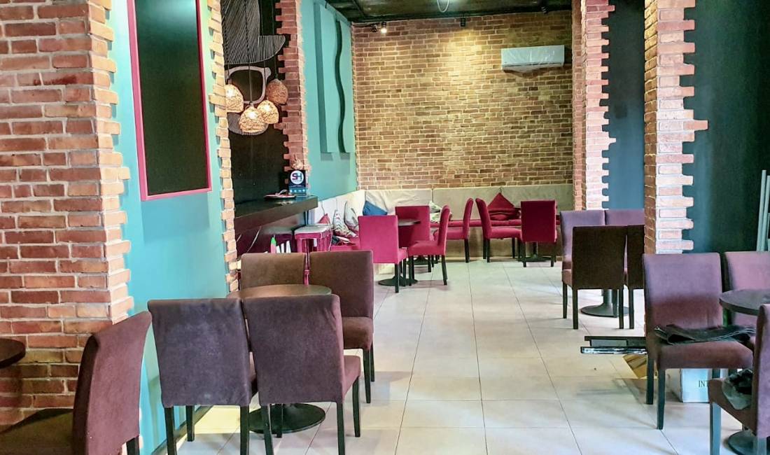 Shitet Ambjent Biznesi Bar Kafe ne Shitje