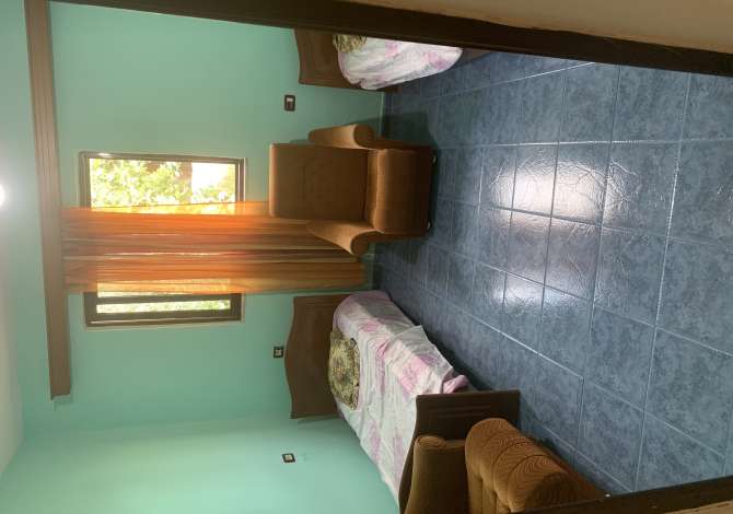 Shtepi me qera Shtepi Private ne Tirane, 2+1, Mobilimi Pjeserisht e mobiluar, Pagesa 30,000  Leke.