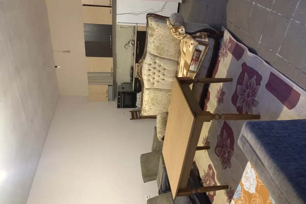 Shtepi me qera Shtepi Private ne Tirane, 2+1, Mobilimi Pjeserisht e mobiluar, Pagesa 30,000  Leke.