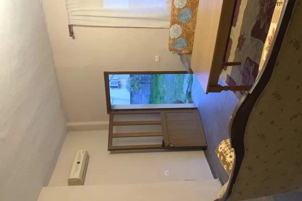 Shtepi me qera Shtepi Private ne Tirane, 2+1, Mobilimi Pjeserisht e mobiluar, Pagesa 30,000  Leke.