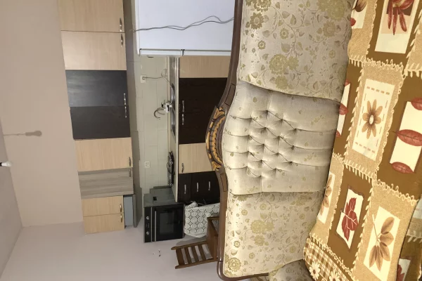 Shtepi me qera Shtepi Private ne Tirane, 2+1, Mobilimi Pjeserisht e mobiluar, Pagesa 33,000  Leke.