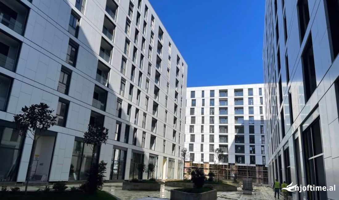 Shtepi ne shitje Apartament ne Tirane, 2+1, Mobilimi Bosh, pa mobiluar, Pagesa 141,000  Euro.