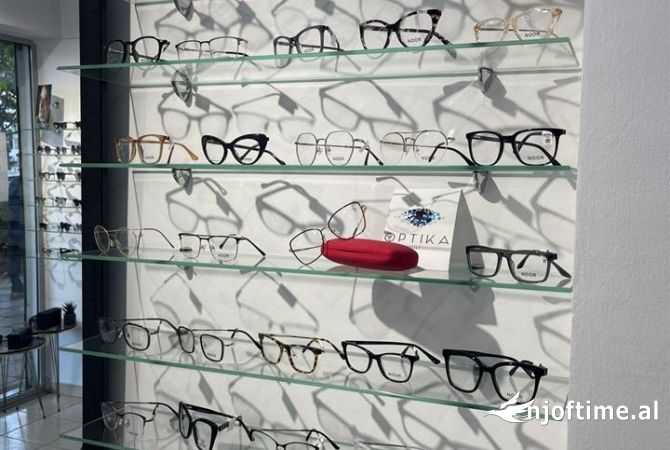 Business Property in Sale 1+1 in Tirana - 18,000 Euro