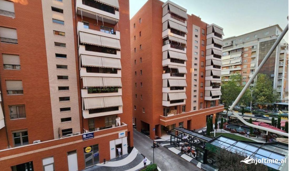 ⚡DYQAN KOMERCIAL PER SHITJE - KOMPLEKSI DELIJORGJI - 44 m2🏬/*-