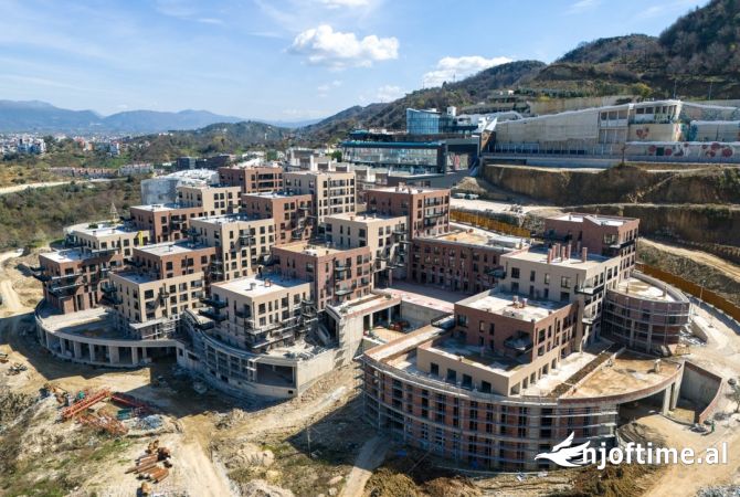 Shtepi ne shitje Apartament ne Tirane, 2+1, Mobilimi Bosh, pa mobiluar, Pagesa 220,000  Euro.