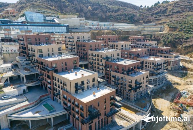 Shtepi ne shitje Apartament ne Tirane, 2+1, Mobilimi Bosh, pa mobiluar, Pagesa 220,000  Euro.