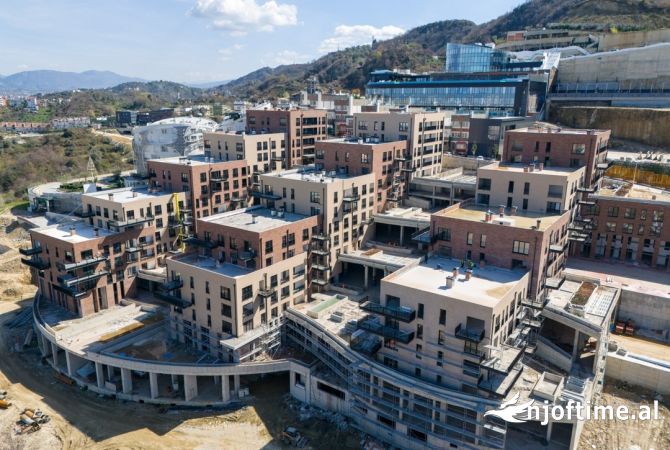 Shtepi ne shitje Apartament ne Tirane, 2+1, Mobilimi Bosh, pa mobiluar, Pagesa 220,000  Euro.