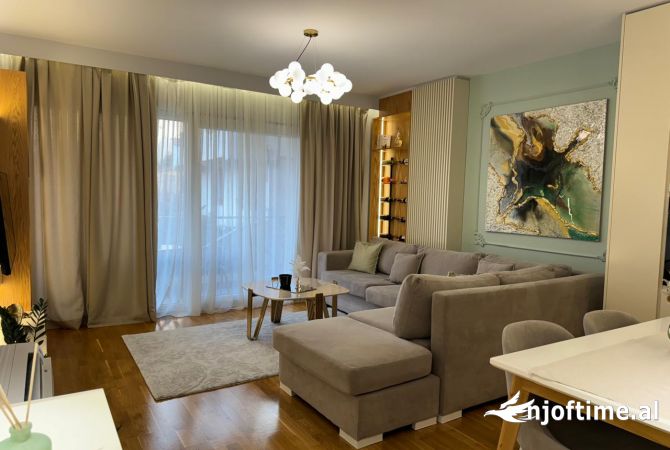 Shtepi me qera Apartament ne Tirane, 1+1, Mobilimi E mobiluar, Pagesa 950  Euro.