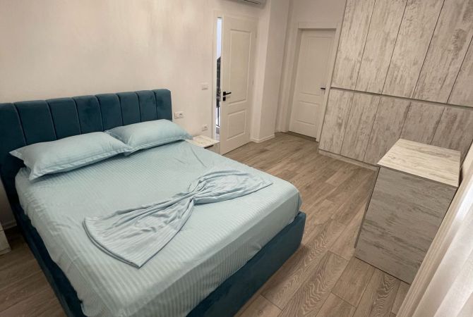Shtepi me qera Apartament ne Tirane, 4+1, Mobilimi E mobiluar, Pagesa 2,000  Euro.