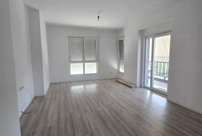 🔑Shitet Apartament 2+1 te Kompleksi Alb-Edil – 5 Maji(Zone e Preferuar)