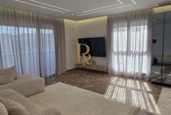 Shtepi ne shitje 2+1 ne Tirane - 285,000 Euro