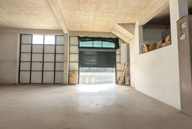 Business Property for Rent 4+1 in Tirana - 3,600 Euro