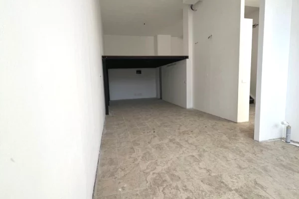 Business Property in Sale 3+1 in Tirana - 220,000 Euro