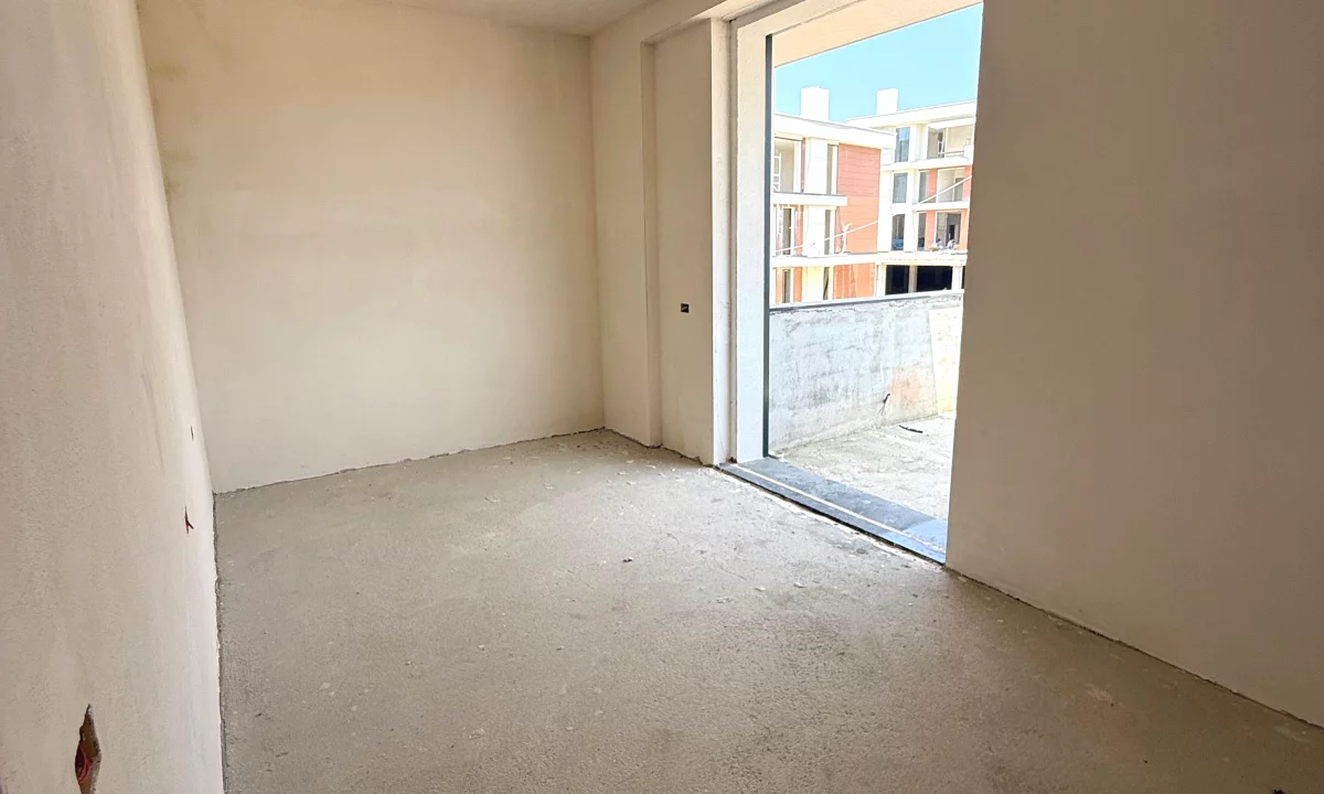 Shtepi ne shitje Apartament ne Tirane, 2+1, Mobilimi Bosh, pa mobiluar, Pagesa 288,000  Euro.