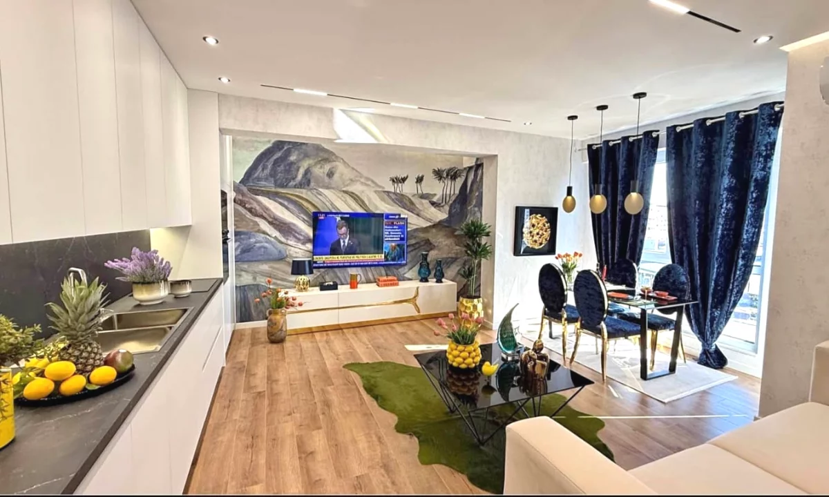 Shtepi ne shitje Apartament ne Tirane, 3+1, Mobilimi E mobiluar, Pagesa 297,000  Euro.