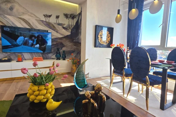 Shtepi ne shitje Apartament ne Tirane, 3+1, Mobilimi E mobiluar, Pagesa 297,000  Euro.