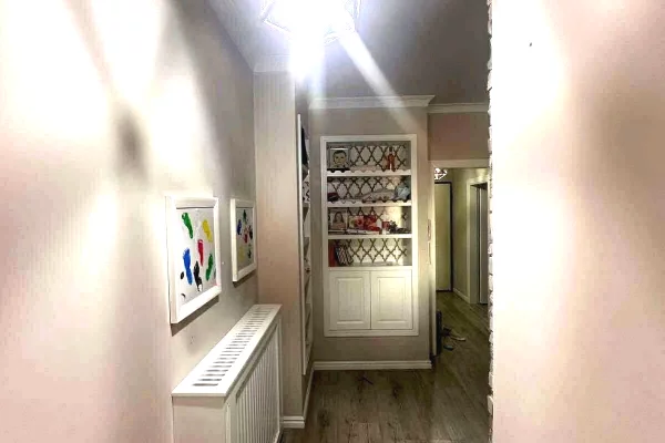 Shitet Apartament 2+1 – Rruga “Misto Mame”