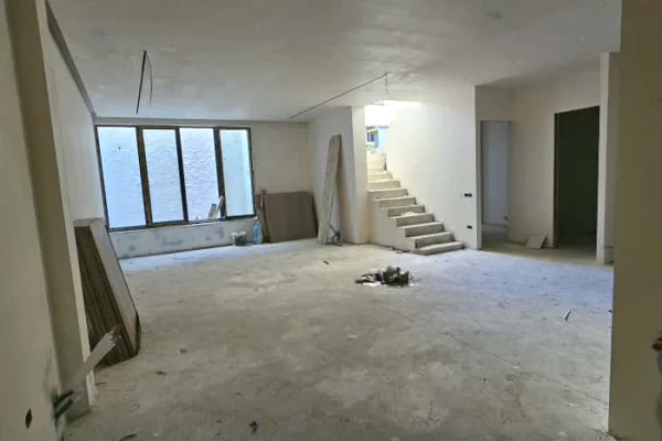 Shitet vilë prane TEG