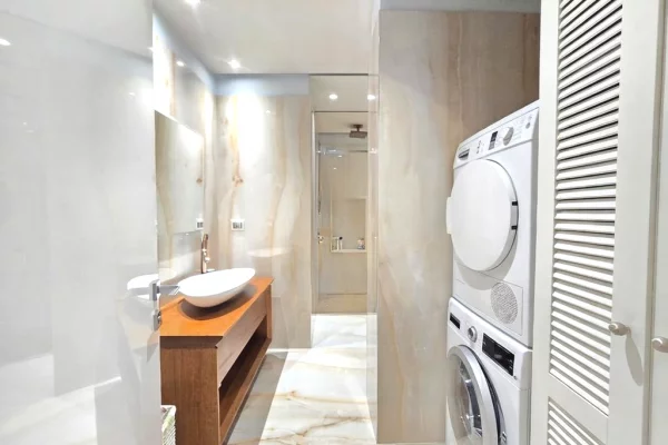 Shtepi ne shitje Apartament ne Tirane, 2+1, Mobilimi E mobiluar, Pagesa 650,000  Euro.