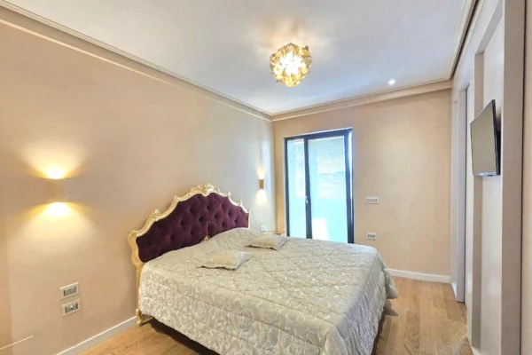 SHITET APARTAMENT 2+1 – QENDËR