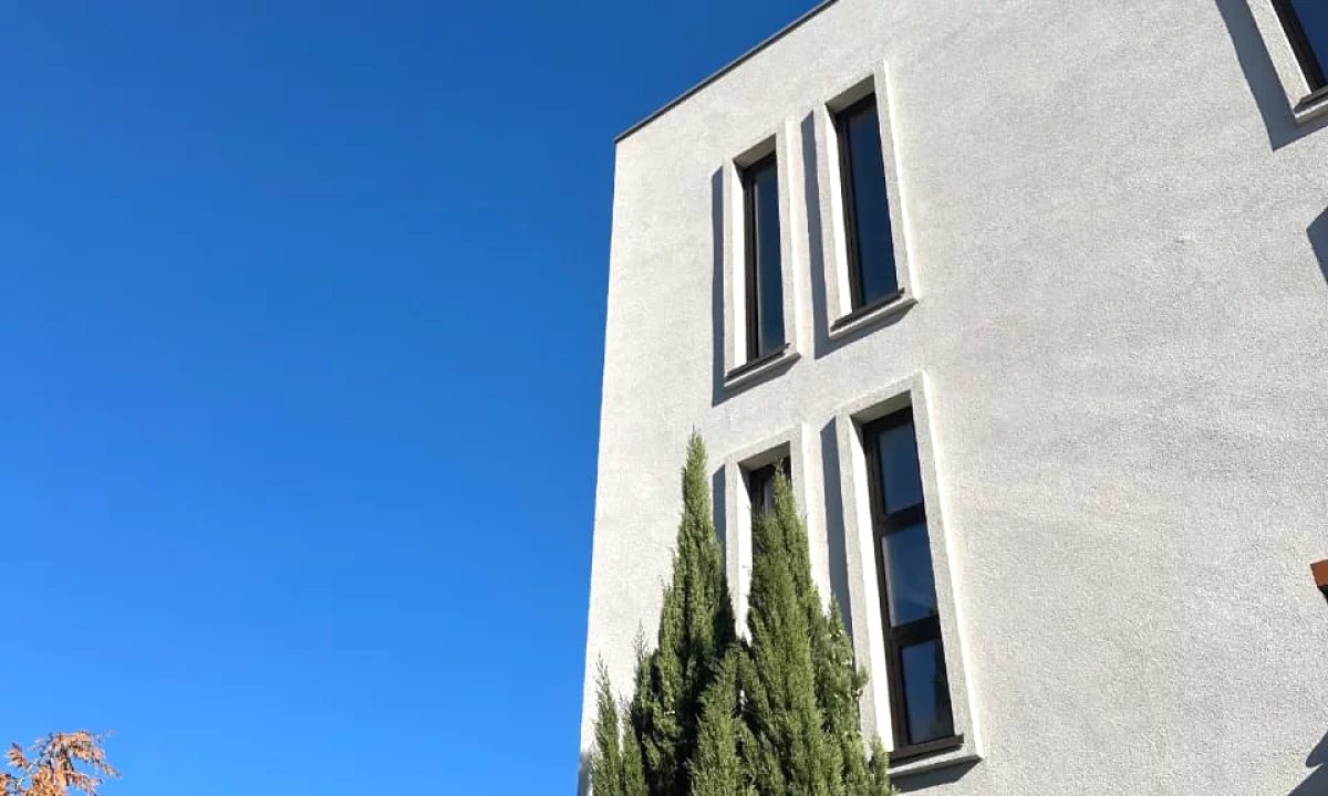 Shtepi ne shitje Vila Luksoze ne Tirane, 2+1, Mobilimi Bosh, pa mobiluar, Pagesa 1,230,000  Euro.