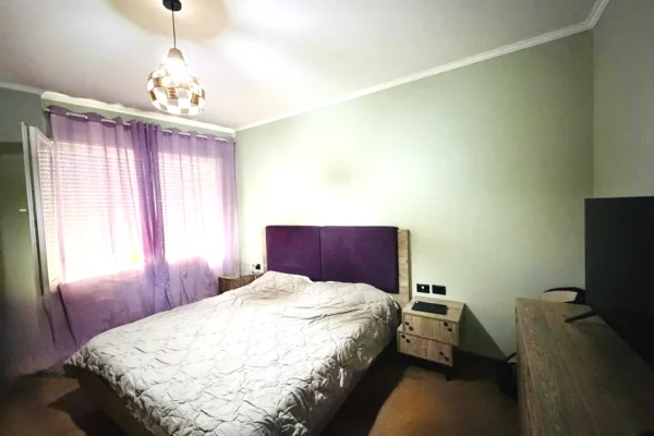 Shtepi ne shitje Apartament ne Tirane, 2+1, Mobilimi E mobiluar, Pagesa 350,000  Euro.