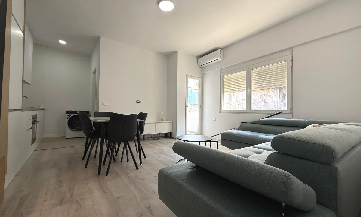 Shtepi me qera Apartament ne Tirane, 1+1, Mobilimi E mobiluar, Pagesa 650  Euro.
