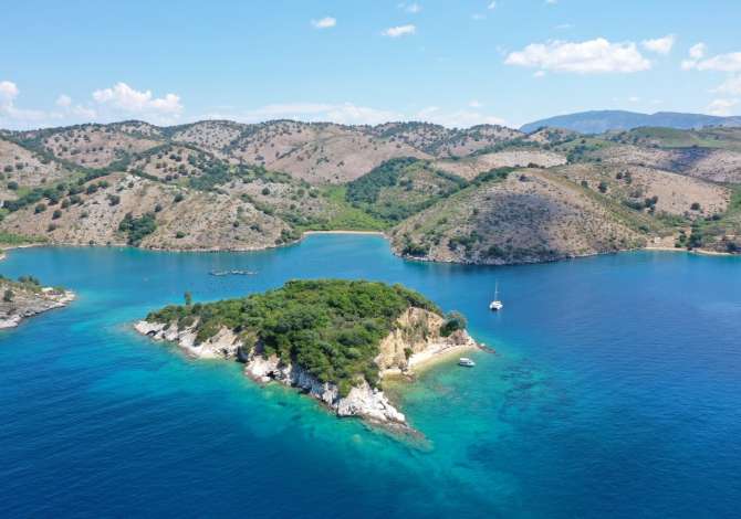 Udhetim me anije turistike ne Vlore dhe ne Sazan