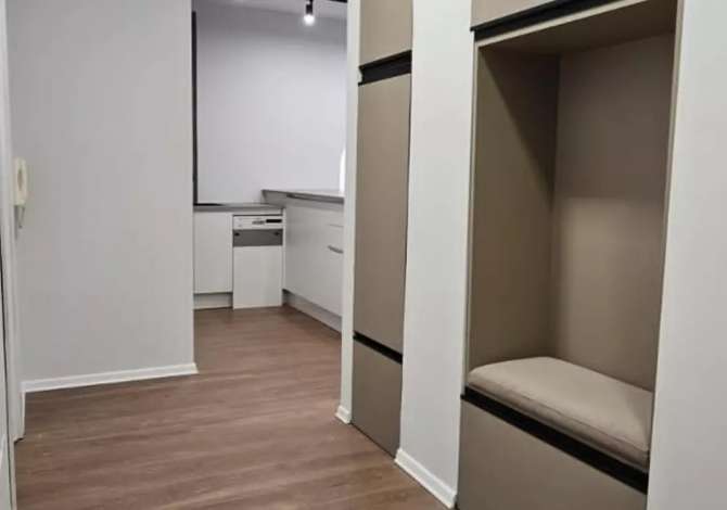 Shtepi ne shitje Apartament ne Tirane, 2+1, Mobilimi E mobiluar, Pagesa 275,000  Euro.