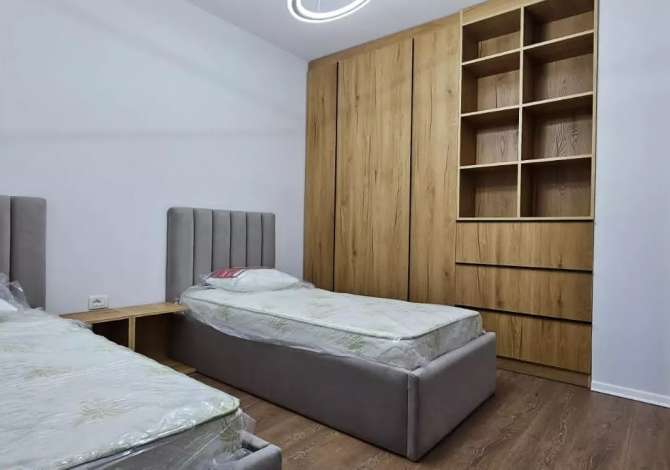 Shtepi ne shitje Apartament ne Tirane, 2+1, Mobilimi E mobiluar, Pagesa 275,000  Euro.
