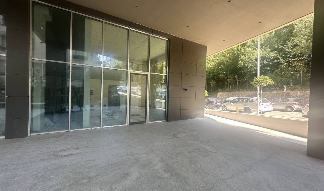 💥OFROJME PER QIRA, Ambient Biznesi (dyqan) TE STD.AIR ALBANIA💥