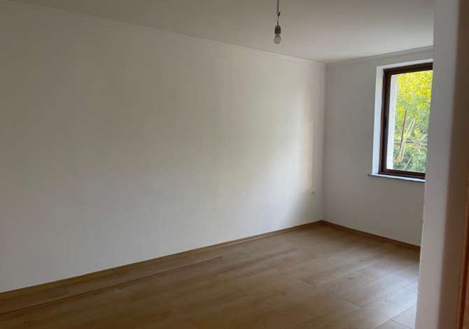 Ambient biznesi me qera 3+1 ne Tirane - 550 Euro