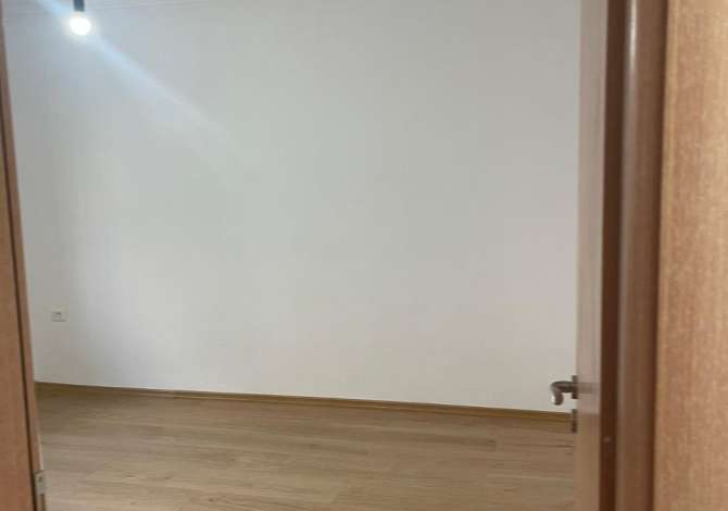 Ambient biznesi me qera 3+1 ne Tirane - 550 Euro