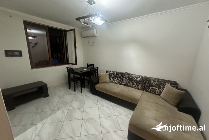 Business Property for Rent 3+1 in Tirana - 500 Euro