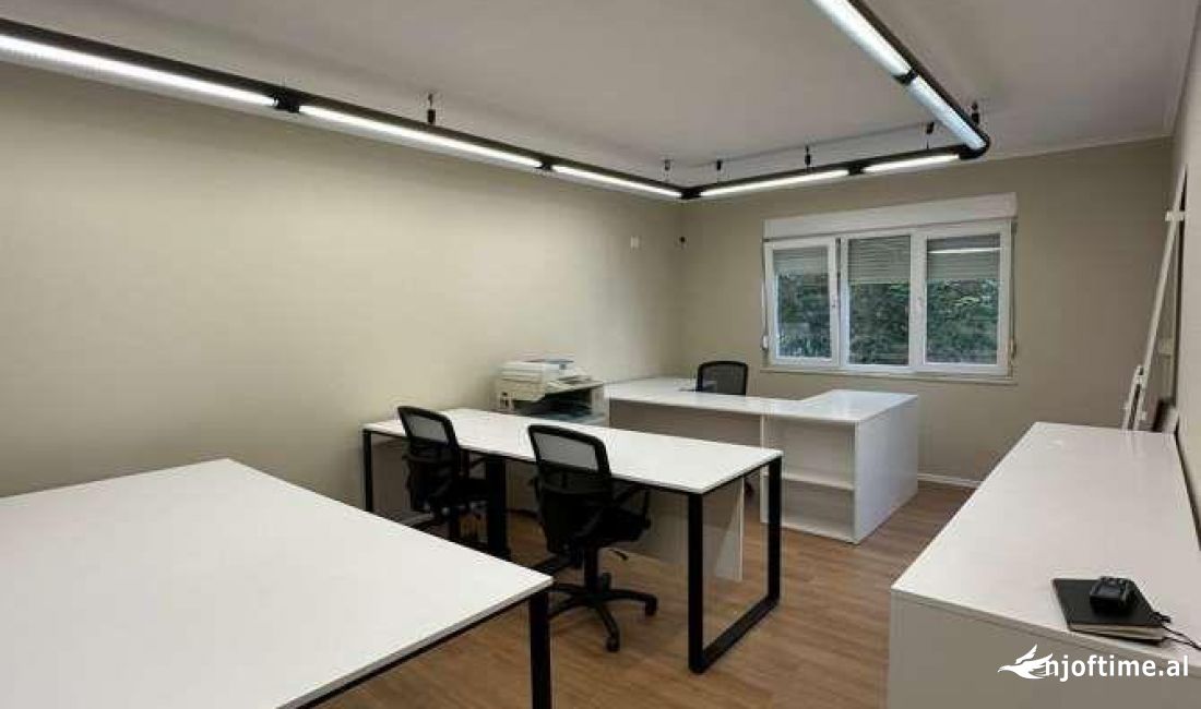 Jepet me qira ambient per zyre , Std. Dinamo, 35 m2