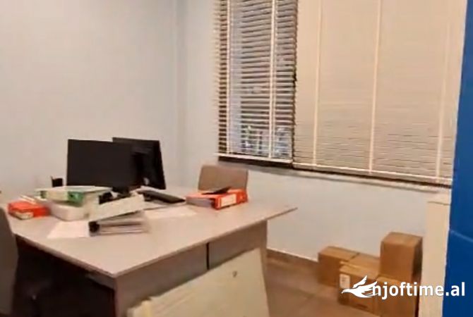 Japim me qera ambient biznesi (zyra) te komuna e Parisit