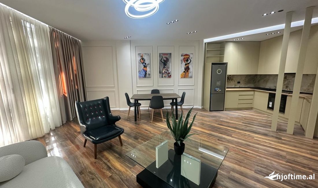 Shtepi ne shitje Apartament ne Durres, 2+1, Mobilimi E mobiluar, Pagesa 275,000  Euro.